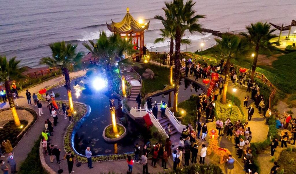 Los parques más bonitos de Miraflores 4 parque chino 1